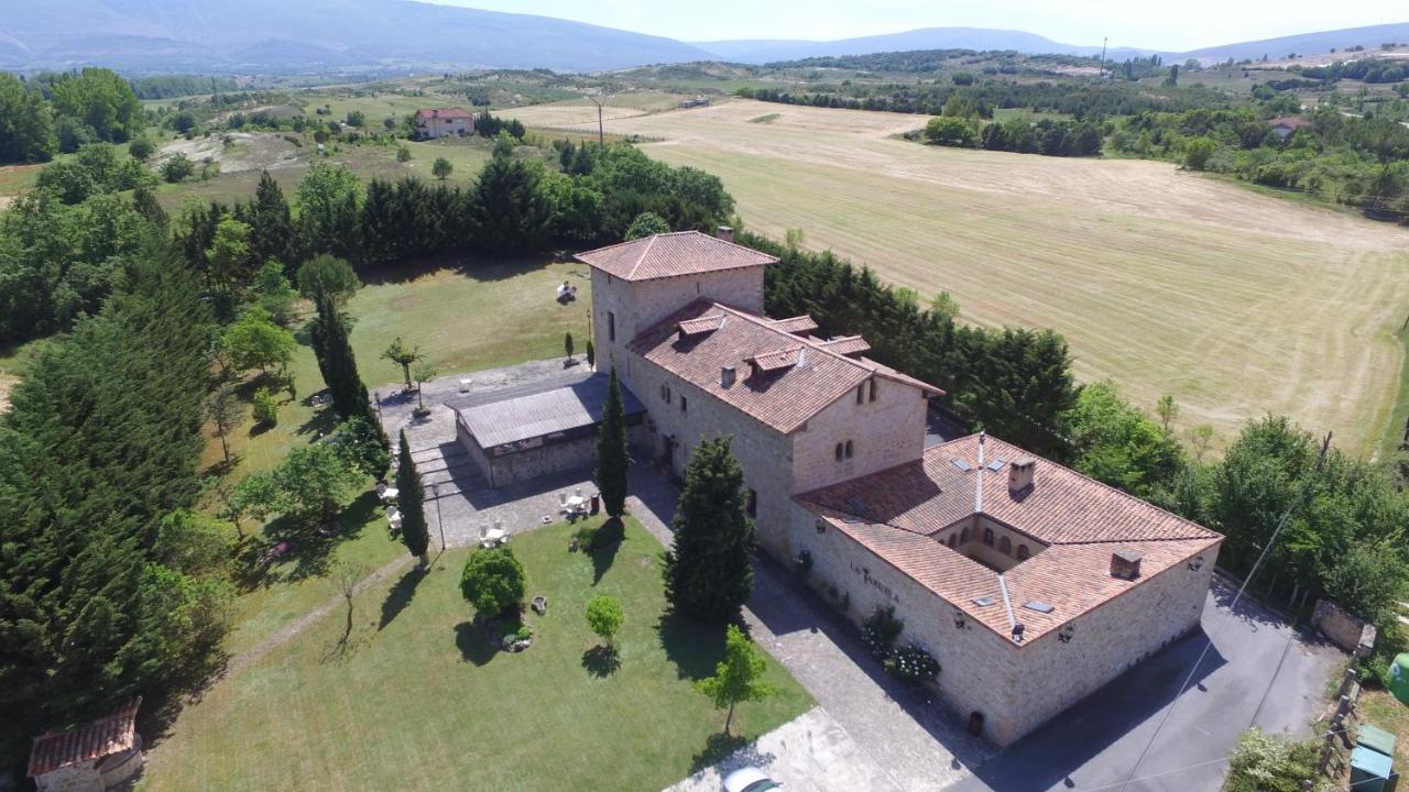 Posada Torre Palacio La Taxuela Villanueva la Lastra Ngoại thất bức ảnh