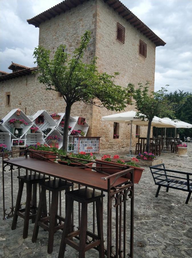 Posada Torre Palacio La Taxuela Villanueva la Lastra Ngoại thất bức ảnh