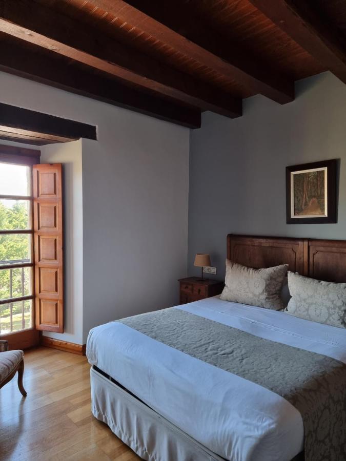 Posada Torre Palacio La Taxuela Villanueva la Lastra Ngoại thất bức ảnh