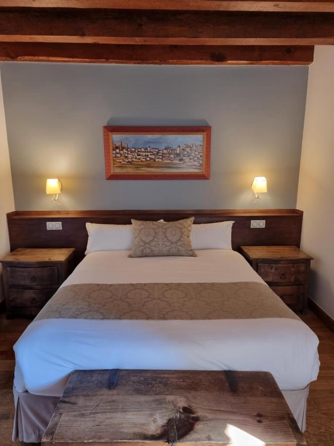 Posada Torre Palacio La Taxuela Villanueva la Lastra Ngoại thất bức ảnh